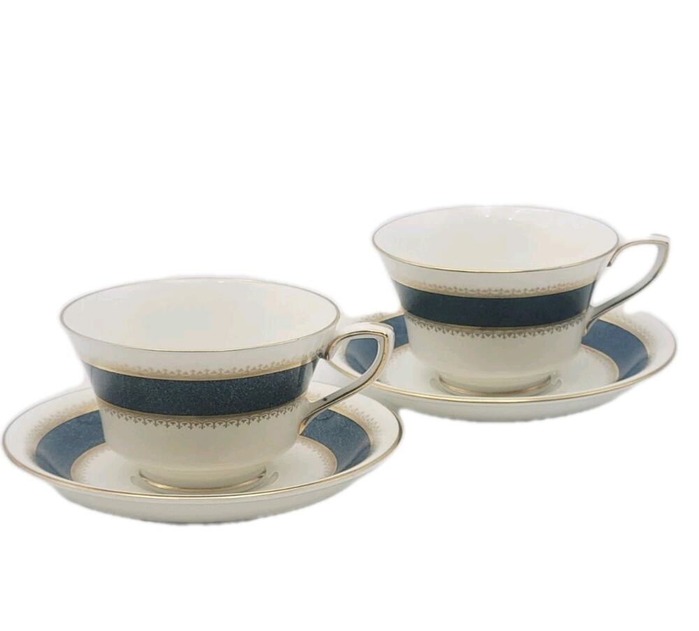Royal Worcester Belvoir Blue Demitasse Set of 4 Pcs Cup & Saucer Vtg